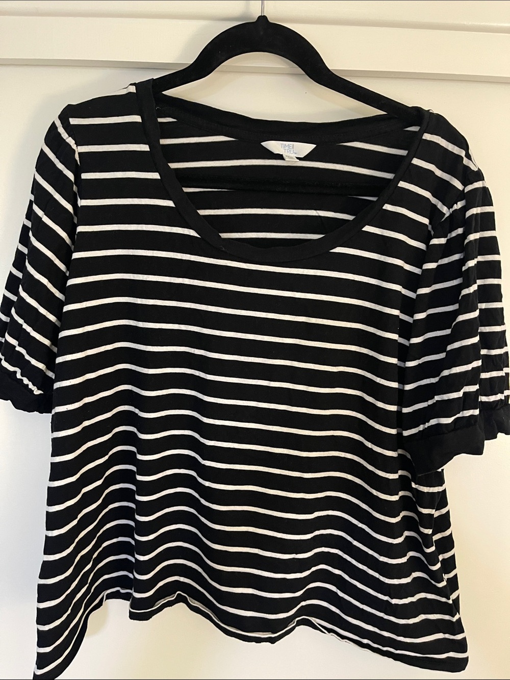 Time and Tru Black and White Striped Scoop Neck Short Sleeve Top